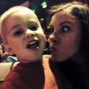 Meet your Posher, Crystal